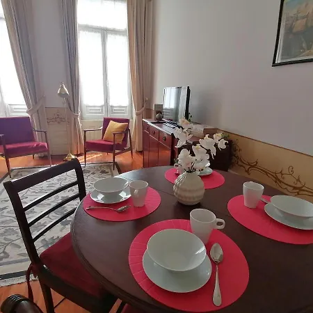 Apartamento Alvares Cabral Apartamento B
